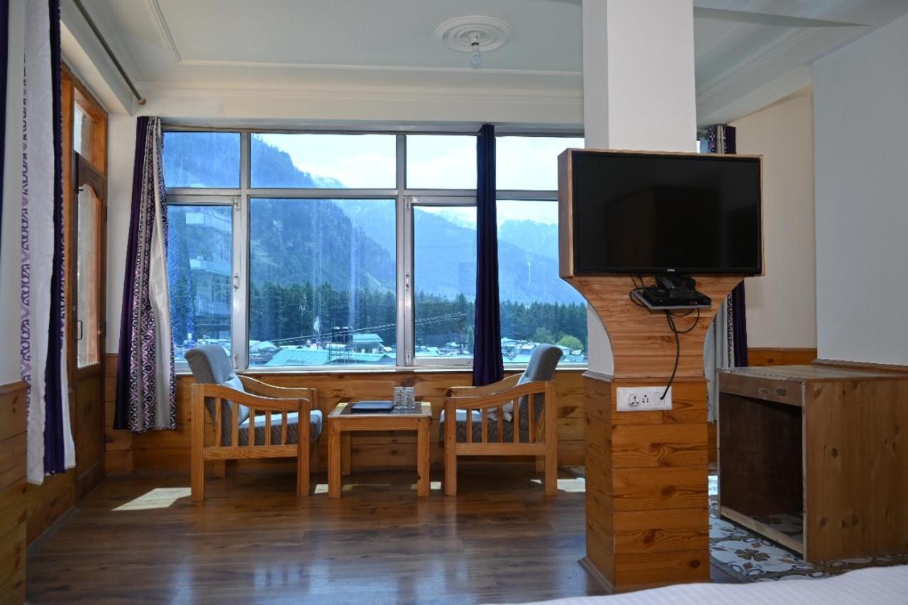 Hotel Nirmal Chhaya Manāli Eksteriør bilde